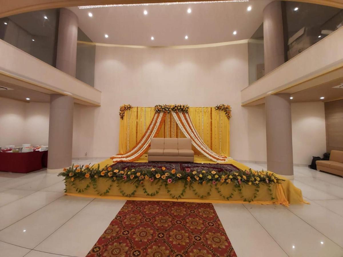Acco Grand Hotel Lucknow Dış mekan fotoğraf