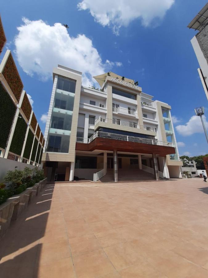 Acco Grand Hotel Lucknow Dış mekan fotoğraf