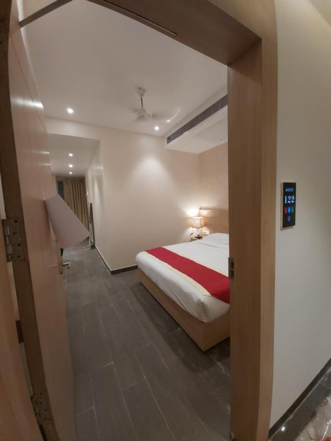 Acco Grand Hotel Lucknow Dış mekan fotoğraf
